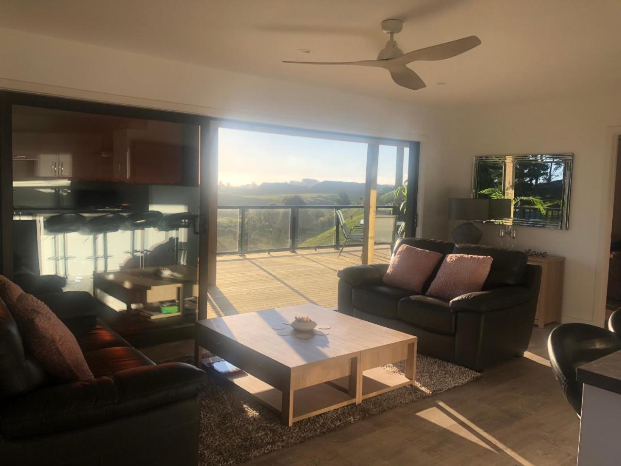 Villa Little House On The Hill Whanganui Exterior foto